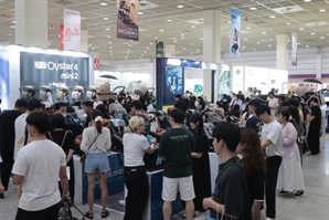 "출생아 증가율 역대 최대"…결혼도 15년 만에 최대 늘었다