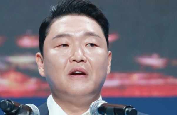 '의료법 위반 혐의' 싸이 측 "수면제 대리처방 없었다…대리수령은 불찰"