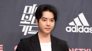 '외모지상주의' 박태준 작가, 걸그룹 출신 최수정과 합의 이혼