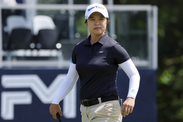 LPGA 투어 FM 챔피언십 1라운드 18번 홀에서 퍼트를 준비하고 있는 김세영. AP연합뉴스