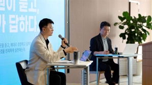 이호정 SK네트웍스 사장 "순차입 제로 도전"