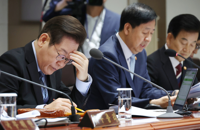 [속보]李대통령 “안전 요건 안 갖추고 작업하다 걸리면 과징금 검토”