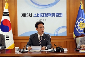 김민석 총리 "'스드메' 등 불공정 관행 여전"