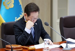 [속보]李 대통령 "상습적인 임금체불 기업 엄벌해야"
