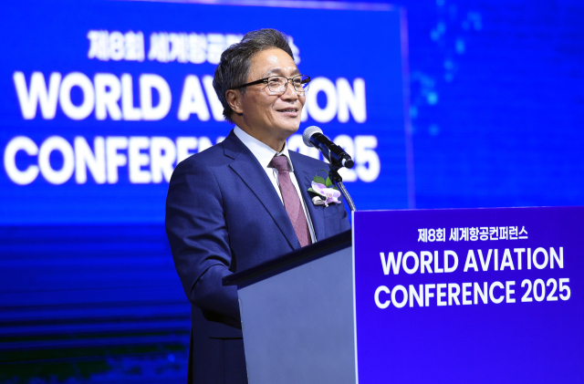 이학재 인천국제공항공사 사장이 3일 그랜드하얏트 인천에서 열린 '2025 세계항공컨퍼런스'에서 환영사를 하고 있다. 인천국제공항공사 제공.