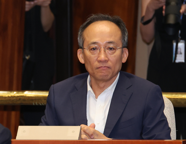 추경호 국민의힘 의원이 3일 서울 여의도 국회에서 열린 의원총회에 참석해 있다. 연합뉴스