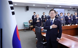 李 "싸우더라도 만나야"…勞는 "주 4.5일제 시행·정년연장" 요구