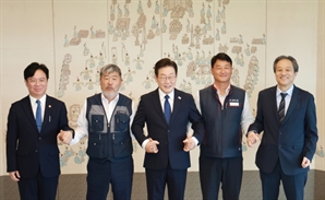 “대통령 주도로 대타협하자”…양대노총 위원장, 李 첫 회동