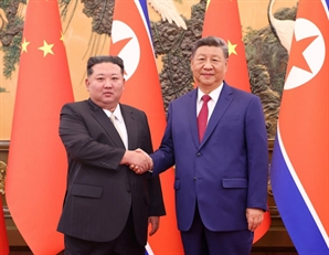 [속보] 시진핑 "中, 한반도문제 객관·공정 입장 견지…北과 협조 강화"