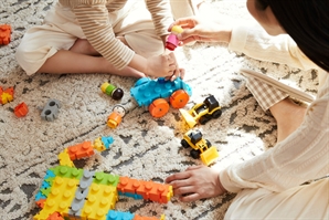 “5살 아이 장에 구멍 8개 뚫렸다”…범인은 장난감 속 ‘이것’이라는데