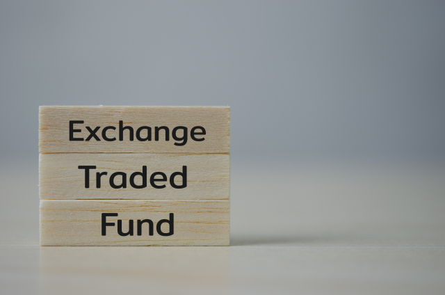 은행, 퇴직연금 ETF 늘리지만…투자자 선택권 여전히 '좁은문'