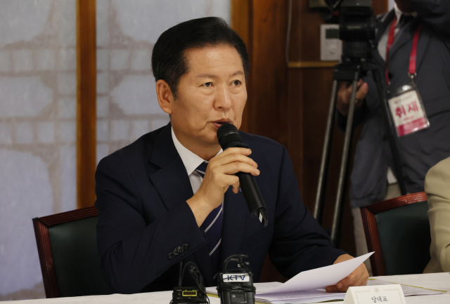 더불어민주당 정청래 대표가 7일 서울 종로구 총리공관에서 열린 고위당정협의회에서 발언하고 있다. 연합뉴스
