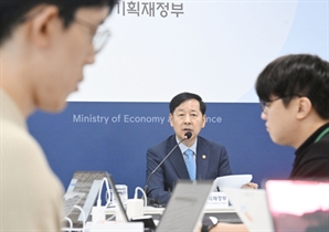 구윤철 "공공기관 투자 확대…연말까지 7조원 추가집행"