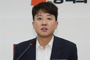 이준석 "韓 국민 구금은 경제협력 위험 요인…조속한 석방 촉구"
