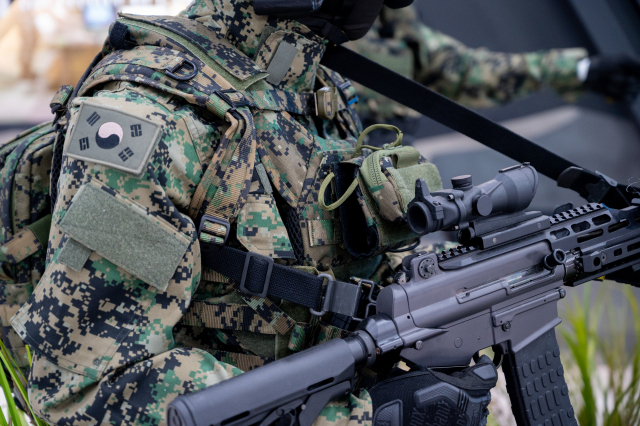 [속보] 파주 포병 부대서 폭발사고로 8명 중상…軍 "교보재 포탄 터진 듯"