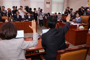 검찰 개혁 쐐기 박는 與…22일 '관봉권 띠지' 2차 청문회 개최