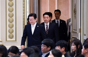 [속보]‘취임 100일’ 李대통령 “허약해진 경제 심폐소생술”