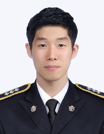 11일 갯벌 고립자를 구조하다 순직한 고(故) 이재석 경장. 사진제공=인천해양경찰서
