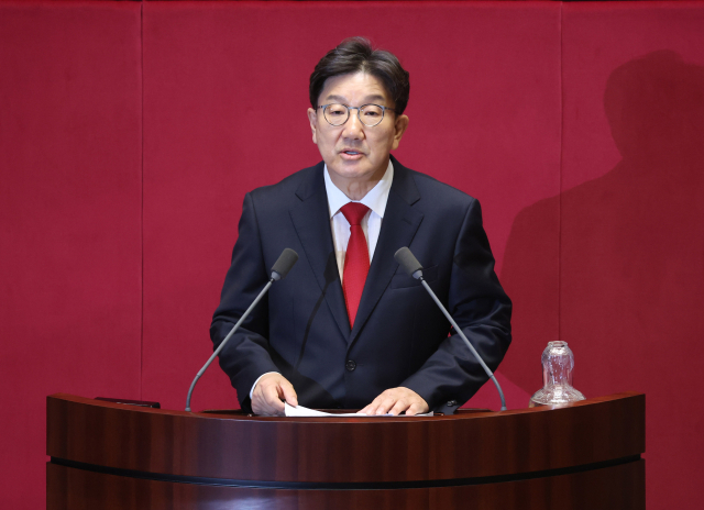 불법 정치자금 수수 혐의를 받는 권성동 국민의힘 의원이 11일 국회 본회의에서 자신의 체포동의안 표결을 앞두고 신상발언을 하고 있다.연합뉴스