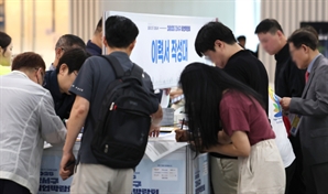 이공계, 전·화·기 '싹쓸이 채용'도 멸종…대기업 10곳 중 6곳 "하반기 채용 없다"
