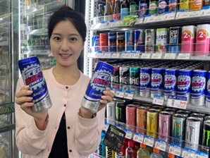 "MZ들 너도나도 사 먹더니"…포카리보다 많이 팔렸다는 음료 뭐길래? [혈중MZ농도]