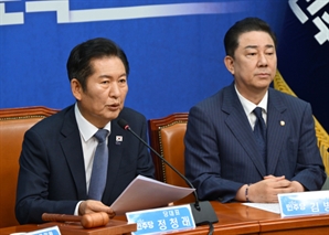 정청래 "조희대, 지금이라도 사퇴해야…정치적 중립 스스로 어겨"