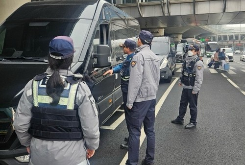"비지니스·일등석 고객님만 태울래"…사업 면허 없이 57억 꿀꺽한 업체 '집행유예'