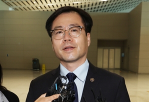 통상본부장 "韓근로자 구금, 美에 강하게 언급…디테일 갖고 협상 중"