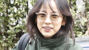 "이효리 선생님이 10초간 만져주심"…요가원 수강생들 생생 후기 엿보니