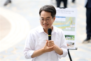 김동연 "극저신용대출 2.0 시행할 것"