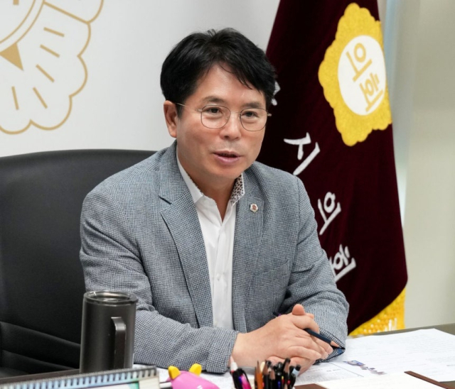 금광연 하남시의회 의장이 최근 서울경제신문과 인터뷰에서 의정 방향을 설명하고 있다. 사진 제공=하남시의회