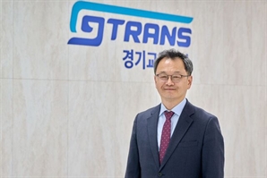 윤 정부 탄압 속 자본잠식 위기…반전 드라마 쓴 민경선 경기교통공사 사장