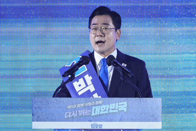박찬대 더불어민주당 대표 후보가 2일 경기 고양시 킨텍스에서 열린 제2차 임시전국당원대회에서 정견발표를 하고 있다. 고양=오승현 기자 2025.08.02
