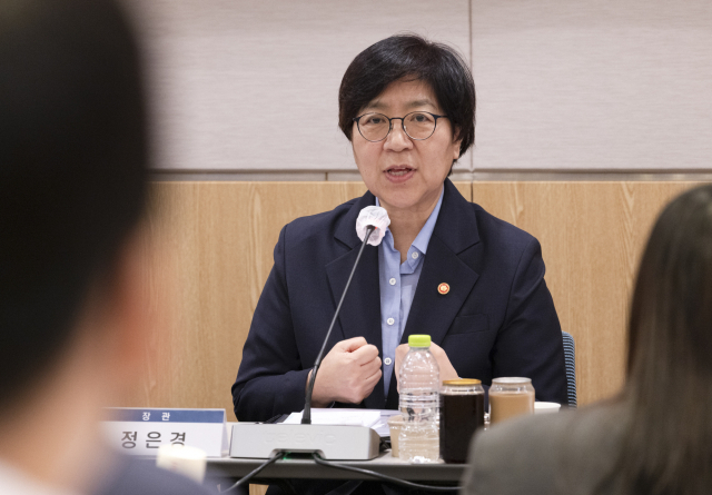 정은경 보건복지부 장관이 22일 서울 전경련회관에서 열린 기자간담회에서 답변하고 있다. 사진 제공=보건복지부