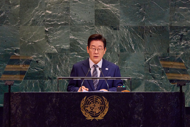 이재명 대통령이 23일(현지시간) 미국 뉴욕 유엔본부 총회장에서 기조연설을 하고 있다. 연합뉴스