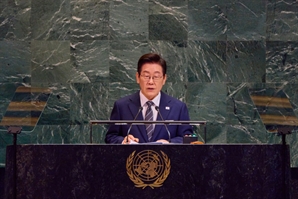文놓친 별…李, 유엔서 ‘E·N·D’로 다시 잡나[송종호의 국정쏙쏙]