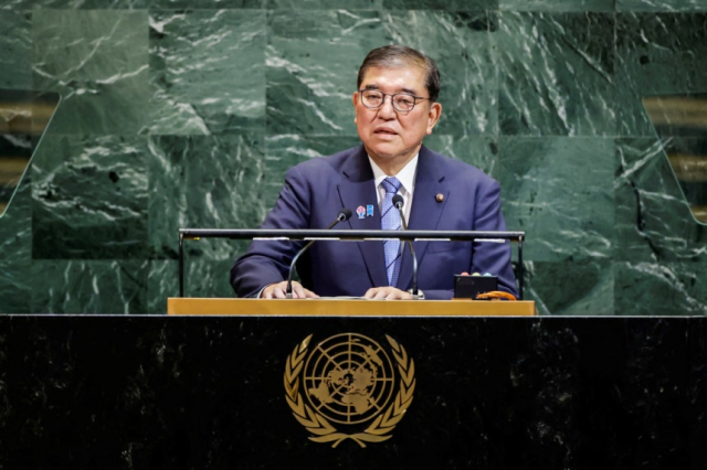 이시바 시게루 일본 총리가 도널드 트럼프 미국 대통령을 만나 퇴임 소식을 알렸다. 사진은 이시바 총리가 지난 23일(현지시각) 미국 뉴욕 유엔 본부에서 열린 제80차 유엔 총회에서 연설하는 모습. 로이터연합뉴스