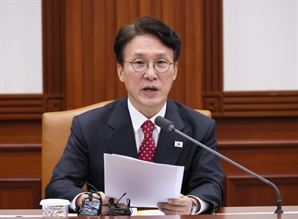 김민석 총리 "비자 해결 될때까지 美 투자 없다…통화 스와프 필요"
