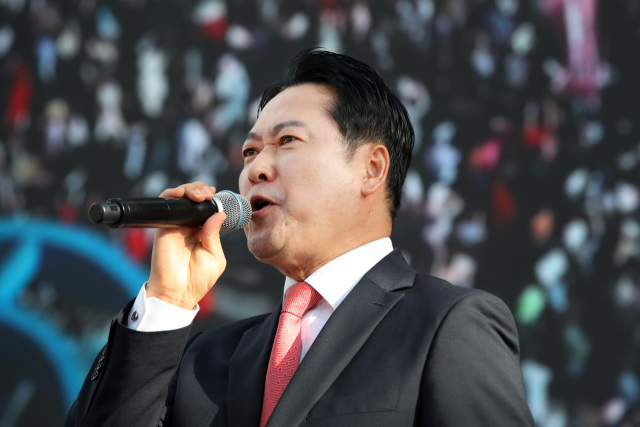 장동혁 국민의힘 대표가 지난 21일 대구 동구 동대구역 광장에서 열린 국민 규탄대회에서 발언하고 있다. 연합뉴스
