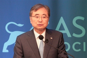 외교장관 "트럼프·김정은 만나면 환상적…北핫라인 연결되길"
