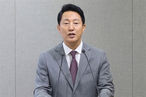 열흘 만에 멈춘 한강버스에…오세훈 "시민께 정말 송구" 사과