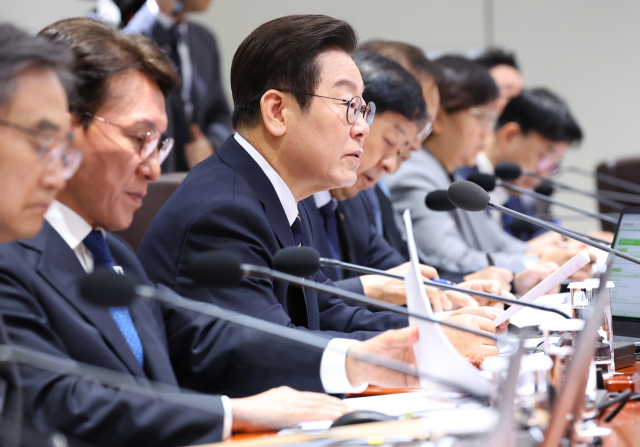 이재명 대통령이 30일 용산 대통령실에서 열린 제44회 국무회의에서 발언하고 있다. 연합뉴스
