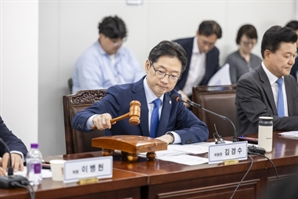 '5극 3특' 권역별 60분 생활권 추진…벤처투자 40% 비수도권에