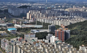 "서울도 아닌데 사람들 우르르 몰려들어"…인구 확 늘어난 '이곳', 무슨 일?