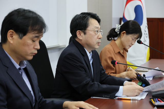 김권영 여성가족부 정책기획관이 30일 정부서울청사에서 성평등가족부 확대 개편 관련 사후 브리핑을 하고 있다. 연합뉴스