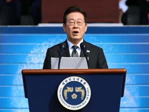 [속보]李대통령 “초급 간부 처우 획기적 개선”