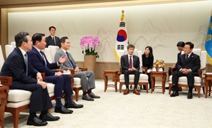 李대통령 만난 올트먼 "삼성·SK와 스타게이트 동맹"
