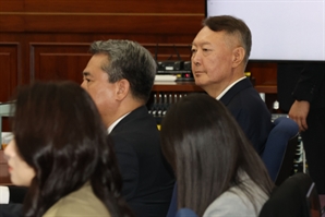[속보] '체포 방해' 윤석열 불구속 재판 무산…법원, 보석 기각