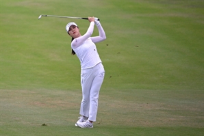 "첫 톱10 화려하게"…윤이나, 첫승 쏜다