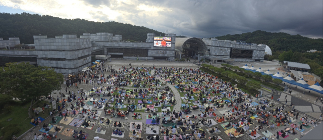 대전 유성구가 국립중앙과학관에서 한화이글스의 플레이오프 경기를 상영하고 응원전을 펼친다. 사진제공=유성구